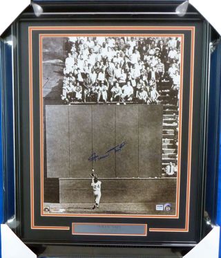 Willie Mays Autographed Framed 16x20 Photo Giants The Catch Psa/dna 162414