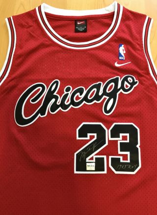 Chicago Bulls 23 Michael Jordan Signed Jersey Autographed Nba Mj Basketball