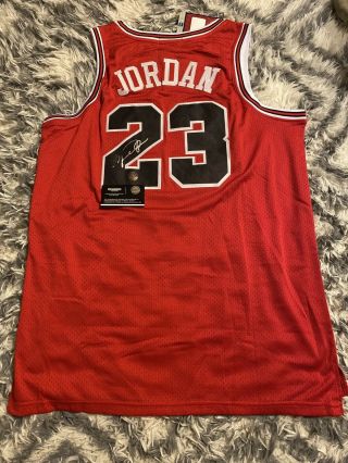 Michael Jordan Signed Autographed Red Chicago Bulls Jersey With