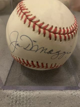 Joe Dimaggio Autographed Cased Baseball - York Yankees - Hof