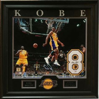 Kobe Bryant Signed Lakers 8 Jersey 2001 Finals 20x24 Photo Framed Psa