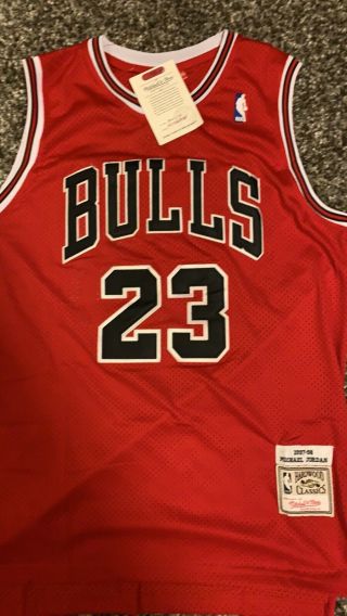 Michael Jordan Hand signed Autographed Chicago bulls jersey with. 3