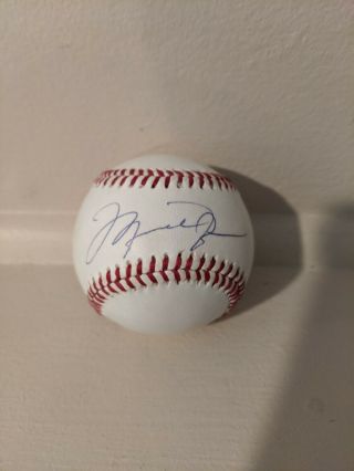 Michael Jordan Signed Baseball - Upper Deck Authenticated.  Expedited Ship
