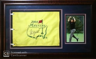 Phil Mickelson Dual Signed Autographed 2004 Masters Flag / Photo Display Jsa