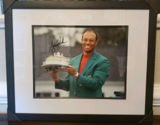 Tiger Woods Autographed 2019 Masters 11x14 Photo Photograph