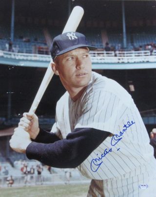 Mickey Mantle Yankees Signed/autographed 16x20 Photo Psa/dna 154383