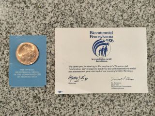 Official Bicentennial Medal Commonwealth Of Pennsylvania With Paperwork Vintage