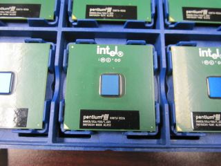 Vintage Intel Pentium Iii 800 Mhz 800eb/256/133 Sl3y2 Cpu Processor