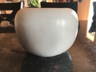 White Vintage Mccoy Floraline Usa Pottery Planter Numbered 404,  Approx 5” Tall