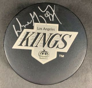 Wayne Gretzky Autographed Signed Los Angeles Kings Logo Puck Uda Bab95653