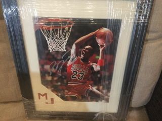 Framed Michael Jordan Signed Autographed 8x10 Chicago Bulls