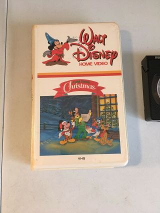 A Walt Disney Christmas (Vintage VHS Clamshell,  1982,  Home Video) 6 Cartoons 2