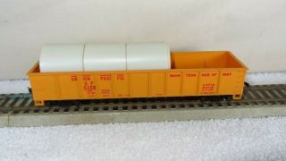 Vintage Tyco Ho Scale Yellow Union Pacific U.  P.  X159 Gondola Train Car W/pipes