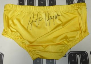 Hulk Hogan Signed Pro Wrestling Trunks Psa/dna Wwe Wrestlemania 1980 