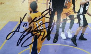 KOBE BRYANT AUTHENTIC AUTOGRAPHED 8X10 Color Photo.  With.  A beauty Lakers 2