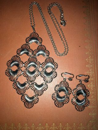 Vtg Matching Set Necklace & Clip On Earrings Signed Sarah Coventry