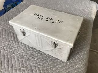 Vintage Wwii Life Boat First Aid Kit U.  S.  Navy