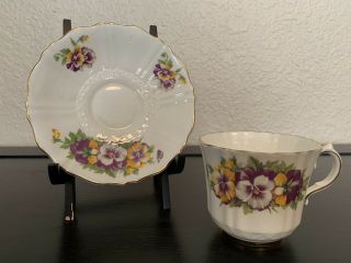 Vintage Old Royal Bone China Tea Cup And Saucer Pansy Flowers England 3049