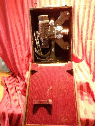 Vintage Bell & Howell 16mm Filmo Design 57,  Model U Projector 3 Bulbs Case