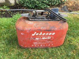 Vintage Johnson Mile Master 2 Line Metal 4 Gallon Outboard Gas Tank Can Exc Cond