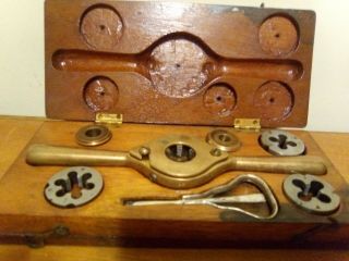 Vintage Brass Handle Threading Die Set In Wooden Box