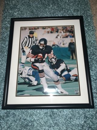 Walter Payton Autographed Framed Picture 16”x 20” Letter Of Authenticity 101220