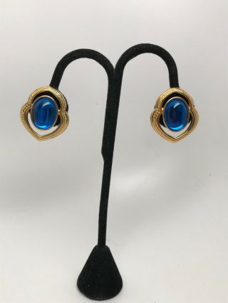 Vintage Fabulous Signed Trifari TM Large Blue Jelly Cabochon Gold Tone Earrings 2