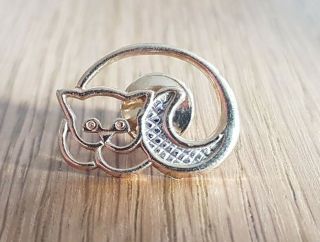 Vintage Collectable Avon Cat Gold - Tone Pin Badge Brooch Lapel Pin Brooch 1980s