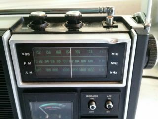 Vintage Panasonic RF - 1060 Portable AM/FM/PSB Radio 3
