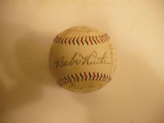 Babe Ruth &1927 Yankees " Signed " Baseball,  Team Picture,  All Replicas