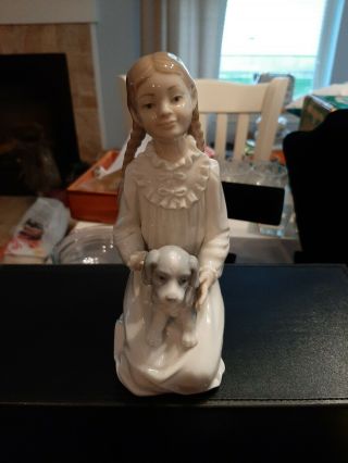 Vintage Lladro Figurine Little Girl With Dog