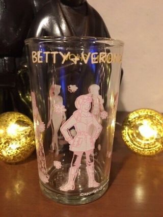 Vtg 1971 Betty & Veronica Fashion Show Juice Glass Archie Comics Publication Euc