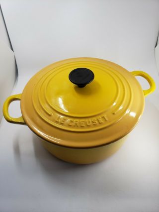 Vtg Le Creuset D 3.  5 Qt Yellow Cast Iron Enamel Dutch Oven W/ Lid France