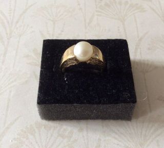 Vintage Sarah Coventry Gold Plated And Pearl Ring Size L