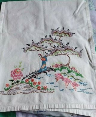 Vintage Embroidered Dresser Scarf Table Runner Oriential Scene Geisha Girl Japan