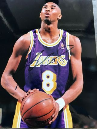 Kobe Bryant Signed Nba Licensed 8x10 Photo La Lakers Rookie Autograph