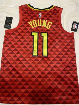 Official Nike Trae Young Signed Atlanta Hawks Jersey 11 Nba Autograph Red