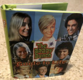 Vintage Mini Book The Brady Bunch Guide To Life