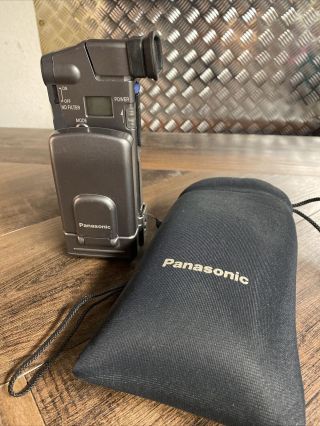 Panasonic Pv - Dv52d Mini Dv Camcorder 700x Digital Zoom Ntsc Vintage Video Camera