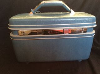 Vintage Samsonite Silhouette Blue Train Case With Key