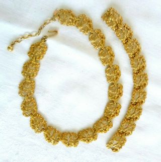 Signed Vintage Crown Trifari Choker Necklace Bracelet Set Gold Plated Coral Look