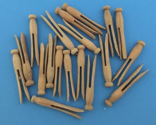 (18) Vintage Wooden Clothes Pins Round/flat Top (all)