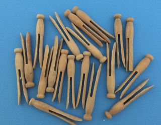 (18) VINTAGE WOODEN CLOTHES PINS ROUND/FLAT TOP (all) 2