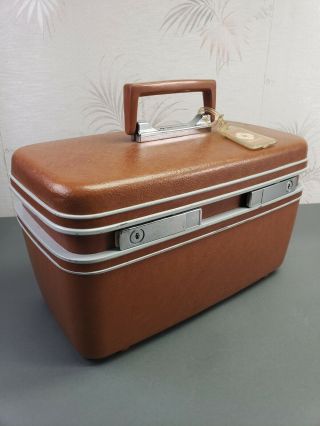 Vintage Samsonite Train/cosmetic Case Brown With Tray.  No Key Hard Case