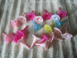 20 Vtg Plastic Birthday Cake Flower Shaped Candle Holders 5 Different Colors