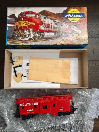 Vintage Ho Scale Athearn Bay Window Caboose,  1179 Southern