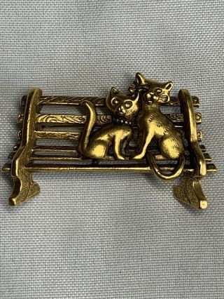 Vintage Signed Ajc Gold Tone Pin Brooch With 2 Cats On A Bench B243