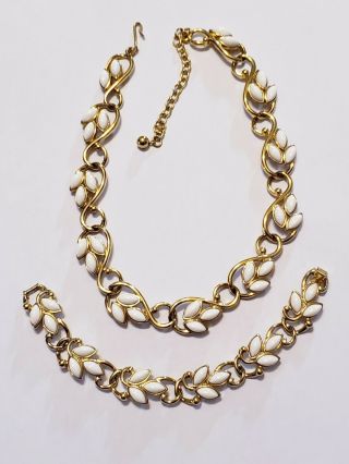 Vintage Trifari Goldtone White Marquise Stone Collar Necklace And Bracelet Set