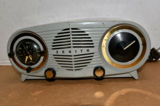 Vintage Zenith Tube Radio Model R515 - G Chassis 5l07 Gray
