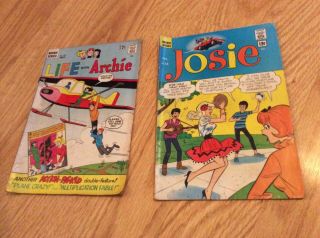 Vintage Archie Series - 2 Bks She 
